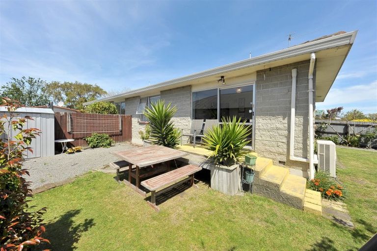 Photo of property in 1/26 Meon Street, Aranui, Christchurch, 8061