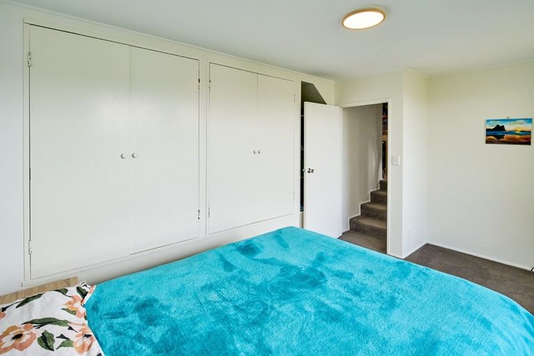 Photo of property in 2 Hawick Street, Karori, Wellington, 6012