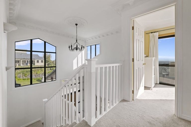 Photo of property in 87 Eliot Street, New Plymouth, 4310