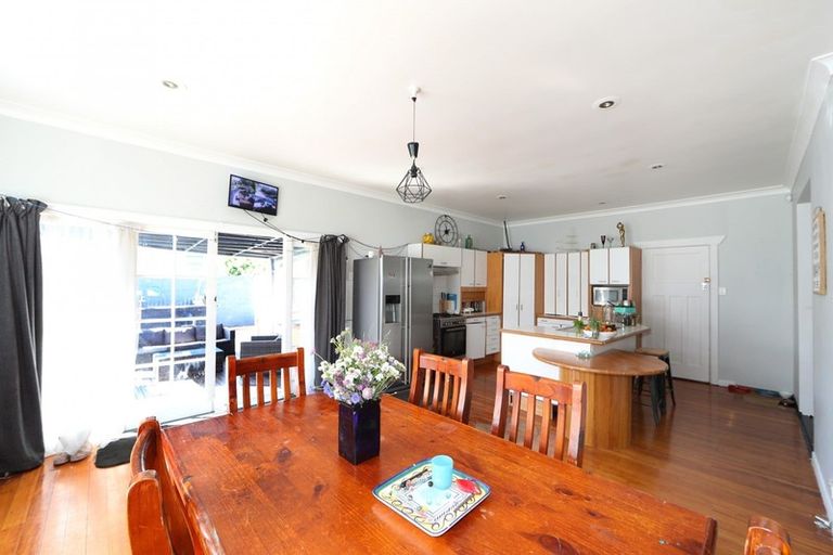 Photo of property in 619 Nelson Street North, Hastings, 4122