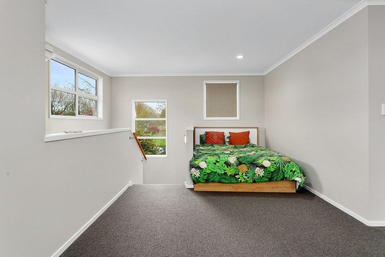 Photo of property in 49 Clare Street, Cambridge, 3434