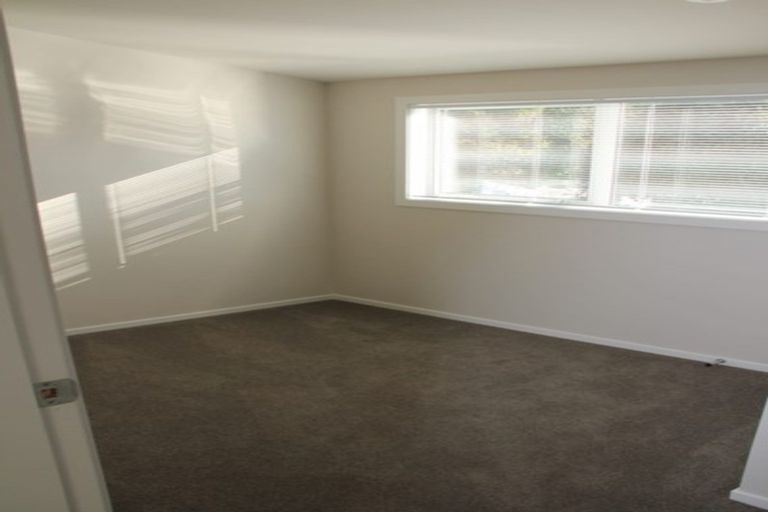 Photo of property in 6/61 Black Rock Road, Newlands, Wellington, 6037