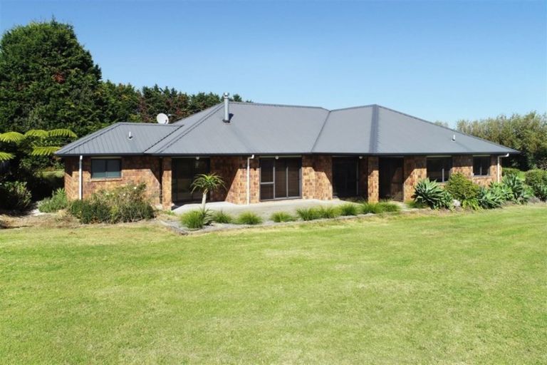 Photo of property in 24 Seagrove Road, Waiau Pa, Pukekohe, 2679