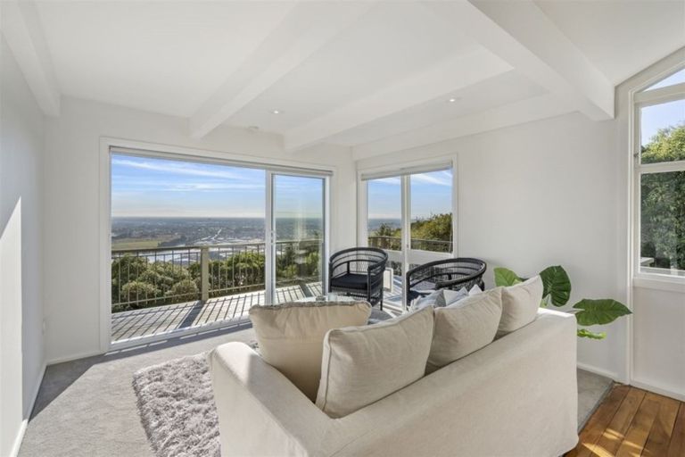 Photo of property in 249 Cannon Hill Crescent, Mount Pleasant, Christchurch, 8081