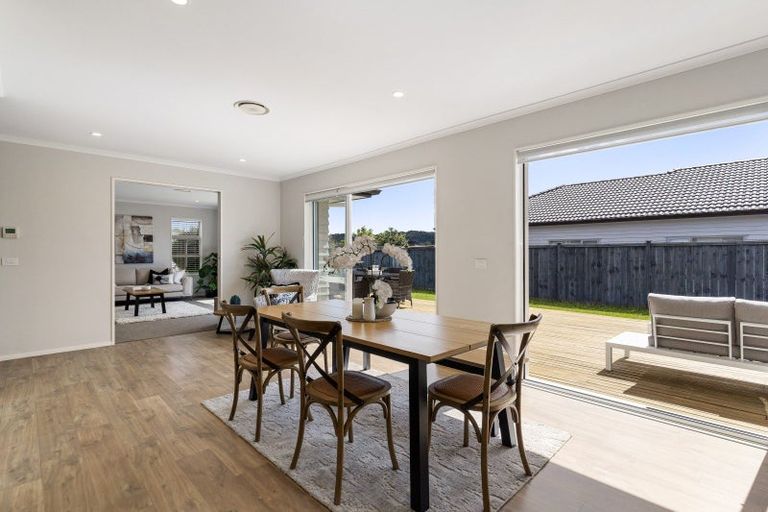 Photo of property in 3 Kuawa Drive, Kumeu, 0810