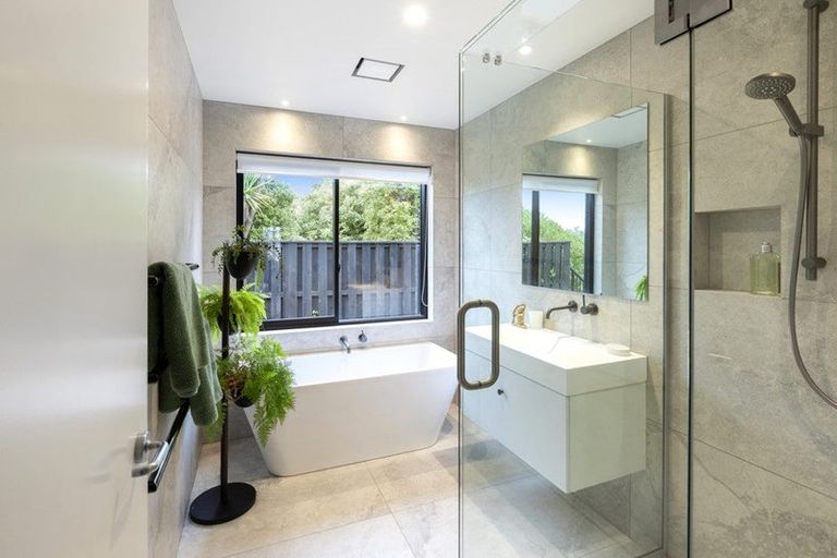 Photo of property in 19 Delhi Place, Cashmere, Christchurch, 8022