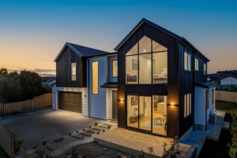 Photo of property in 17a Alexandra Street, Riverhead, 0820