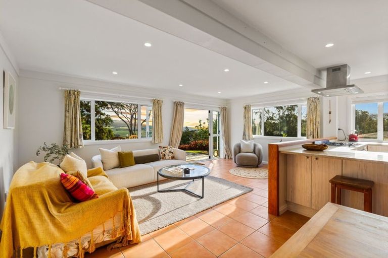Photo of property in 71 Hamilton Road, Waimauku, 0881