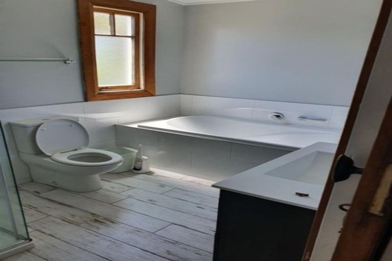 Photo of property in 43 Rifle Range Road, Dinsdale, Hamilton, 3204