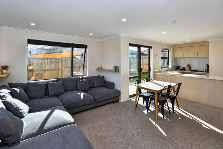 Photo of property in 24 Taepu Road, Pukekohe, 2120