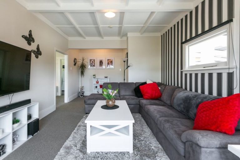 Photo of property in 102a Maddison Street, Akina, Hastings, 4122