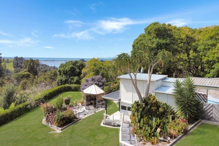 Photo of property in 92 Paparoa Road, Wainui, Opotiki, 3198