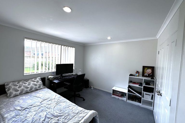 Photo of property in 5 Morewa Place, Takanini, 2112