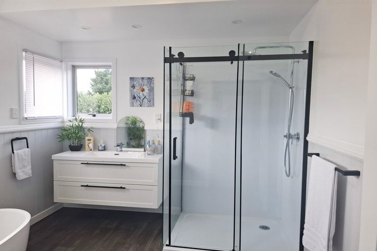 Photo of property in 17 Halton Street, East Gore, Gore, 9710