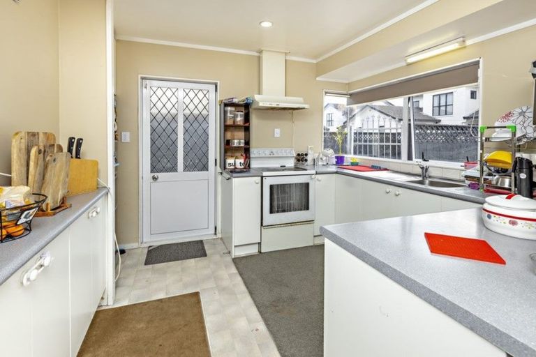 Photo of property in 2/47 Great South Road, Manurewa, Auckland, 2102
