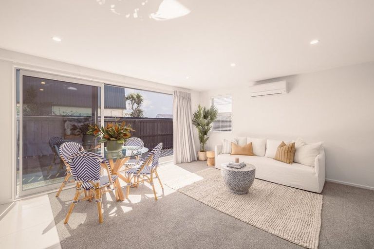 Photo of property in 1/118 Oram Avenue, New Brighton, Christchurch, 8061