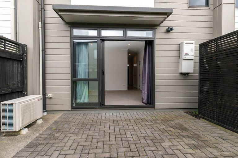 Photo of property in 5 Pukewhero Rise, Westgate, Auckland, 0614