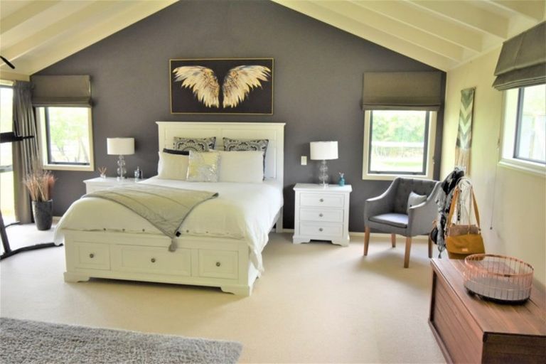 Photo of property in 372 Arapaepae Road South, Levin, 5571