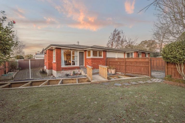 Photo of property in 1/24 Scotston Avenue, St Albans, Christchurch, 8052