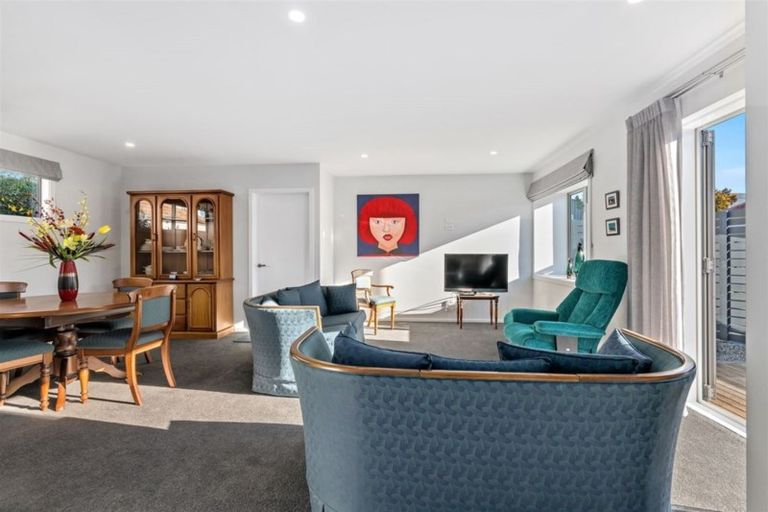 Photo of property in 1/64 Hewitts Road, Merivale, Christchurch, 8014