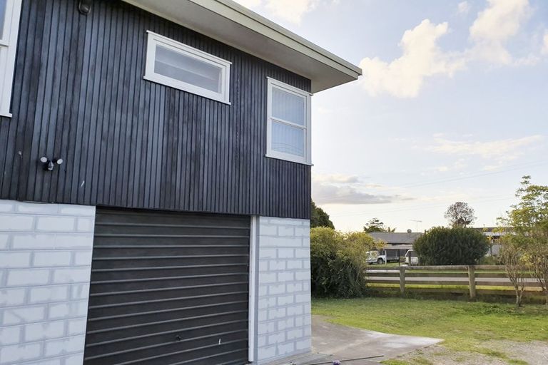 Photo of property in 488 Don Buck Road, Massey, Auckland, 0614