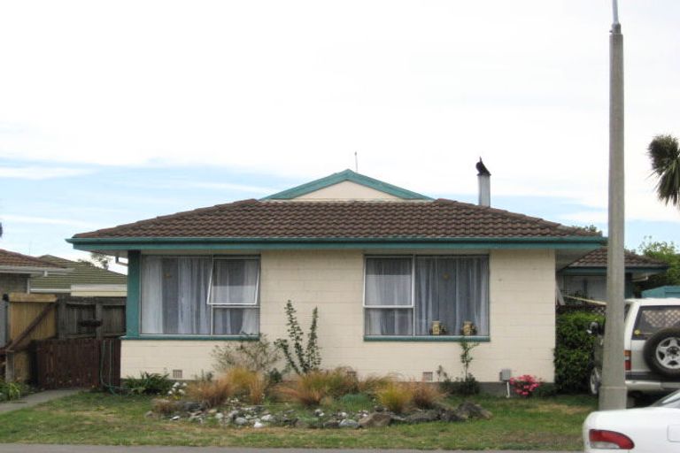 Photo of property in 19 Korora Street, Bromley, Christchurch, 8062