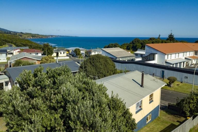 Photo of property in 8 Maui Place, Spotswood, New Plymouth, 4310