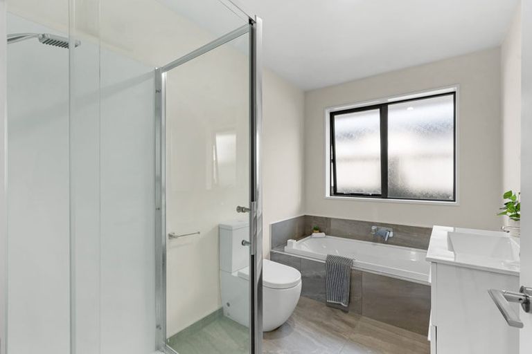 Photo of property in 16 Helen Place, Halswell, Christchurch, 8025