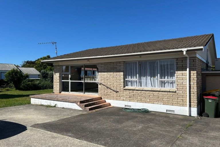 Photo of property in 42b Clevedon Road, Papakura, 2110