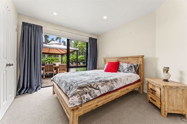 Photo of property in 12 Denehurst Drive, Waimauku, 0812