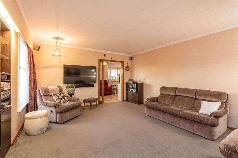 Photo of property in 19 Lochee Road, Upper Riccarton, Christchurch, 8041