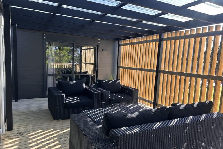 Photo of property in 36b Renata Crescent, Te Atatu Peninsula, Auckland, 0610