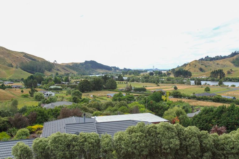 Photo of property in 25 Kauri Lane, Huntly, 3771