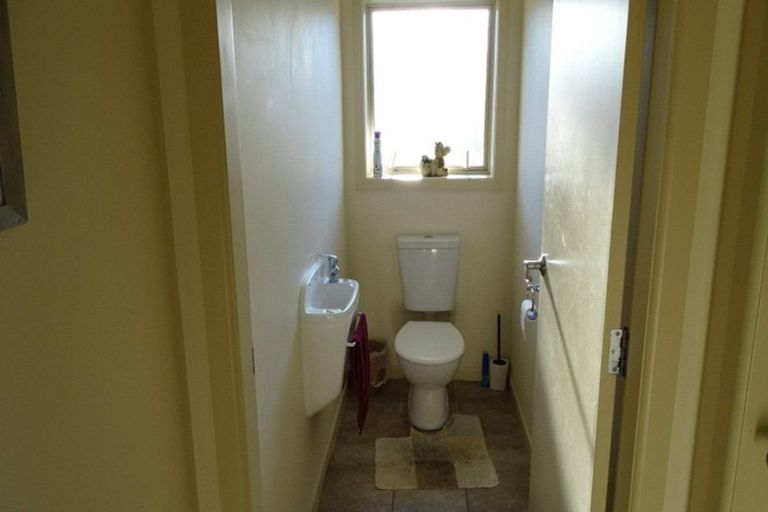 Photo of property in 24 Reeve Street, Levin, 5510