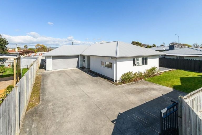 Photo of property in 98 Ferguson Street, West End, Palmerston North, 4412
