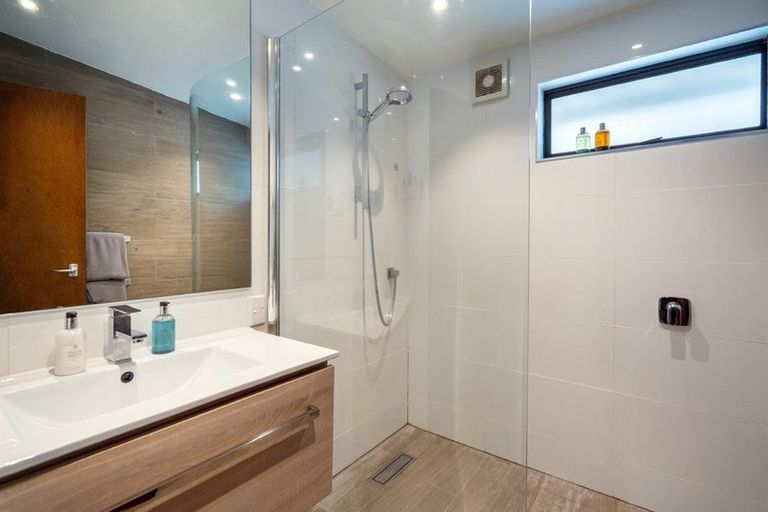 Photo of property in 1/38 Sandiacre Way, Browns Bay, Auckland, 0630