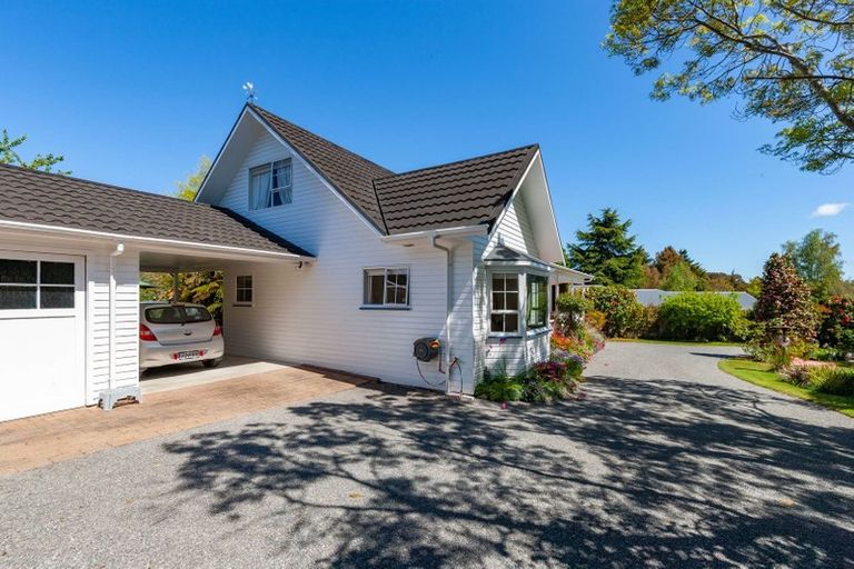 Photo of property in 8 Gradwell Place, Two Mile Bay, Taupo, 3330