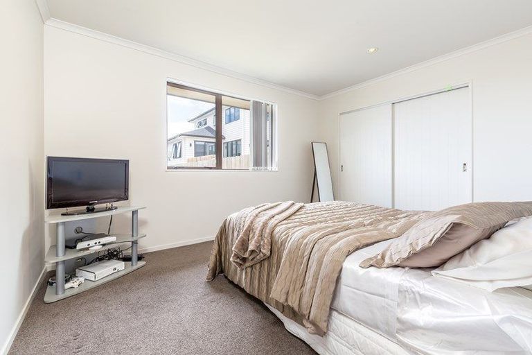 Photo of property in 9 Alloway Street, Westgate, Auckland, 0614