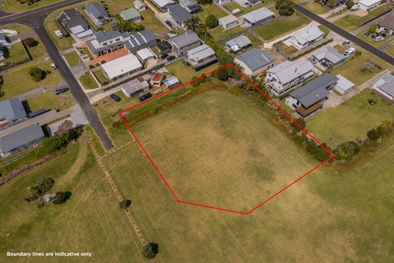 Photo of property in 109 Mako Road, Whangamata, 3620
