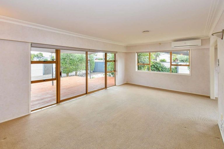 Photo of property in 43 Berwyn Avenue, Takanini, 2112