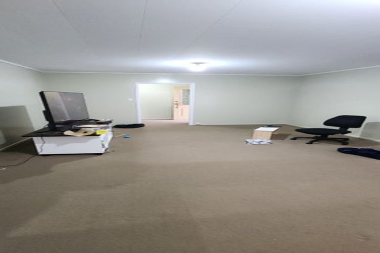 Photo of property in 5 Ennis Avenue, Pakuranga Heights, Auckland, 2010