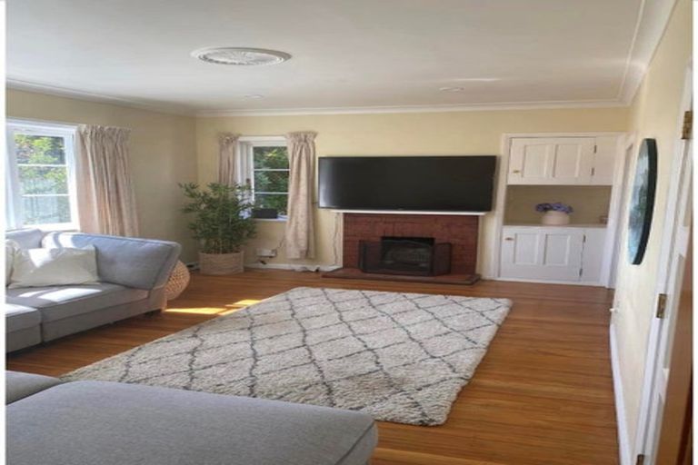 Photo of property in 125 Seatoun Heights Road, Miramar, Wellington, 6022