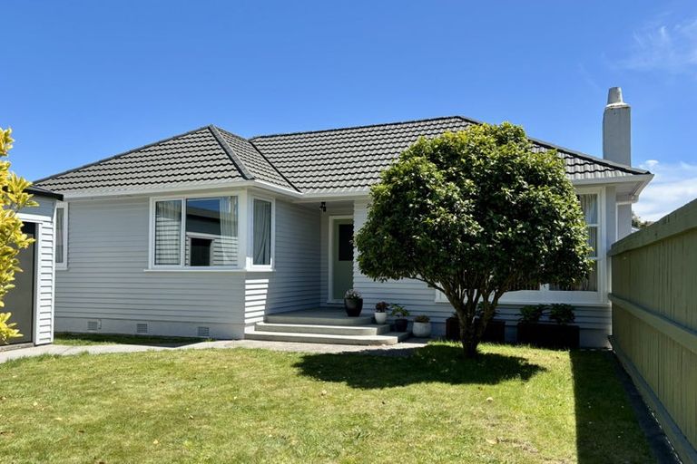 Photo of property in 25 Athlone Crescent, Boulcott, Lower Hutt, 5011
