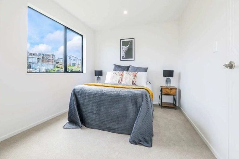 Photo of property in 39b Crestview Rise, Papakura, 2110