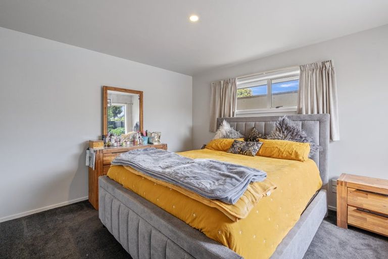 Photo of property in 43 Farnborough Street, Aranui, Christchurch, 8061