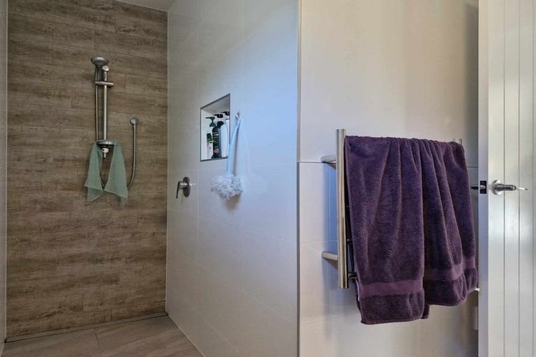 Photo of property in 16 Motukari Place, Onaero, Waitara, 4383