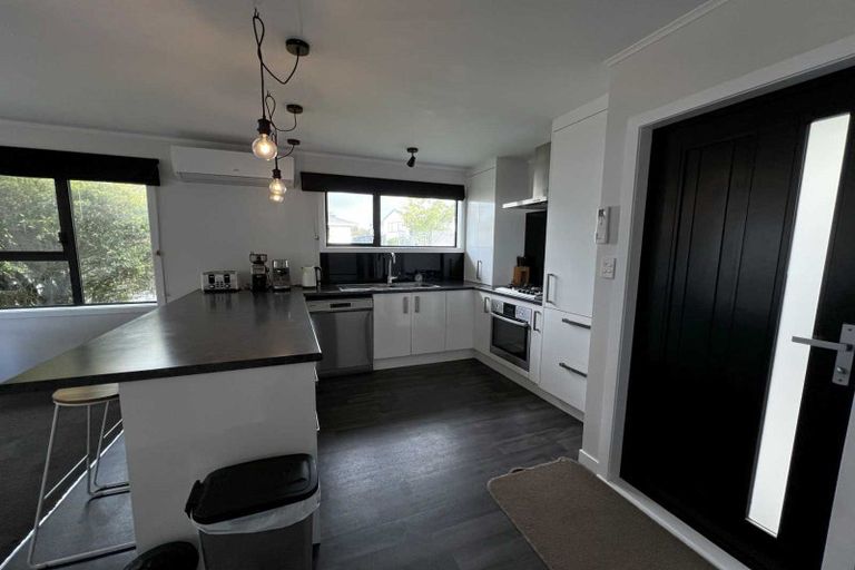 Photo of property in 8 Drummond Crescent, Kelson, Lower Hutt, 5010