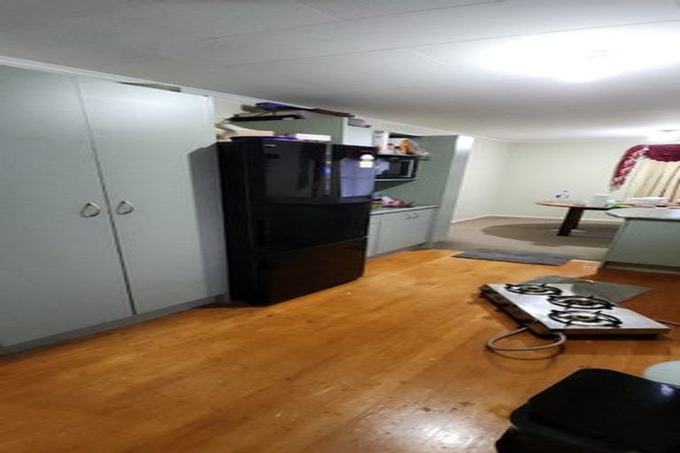 Photo of property in 5 Ennis Avenue, Pakuranga Heights, Auckland, 2010