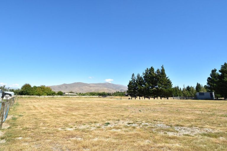 Photo of property in 37 Peak Drive, Twizel, 7901