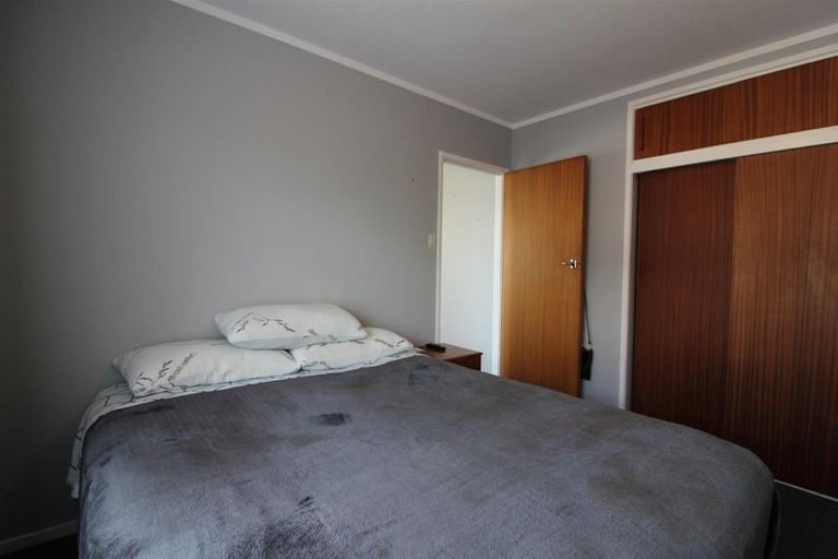 Photo of property in 1/12 Tanoa Place, Glendene, Auckland, 0602